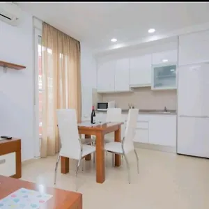 apartamento-gran-va.es-andalucia.com/