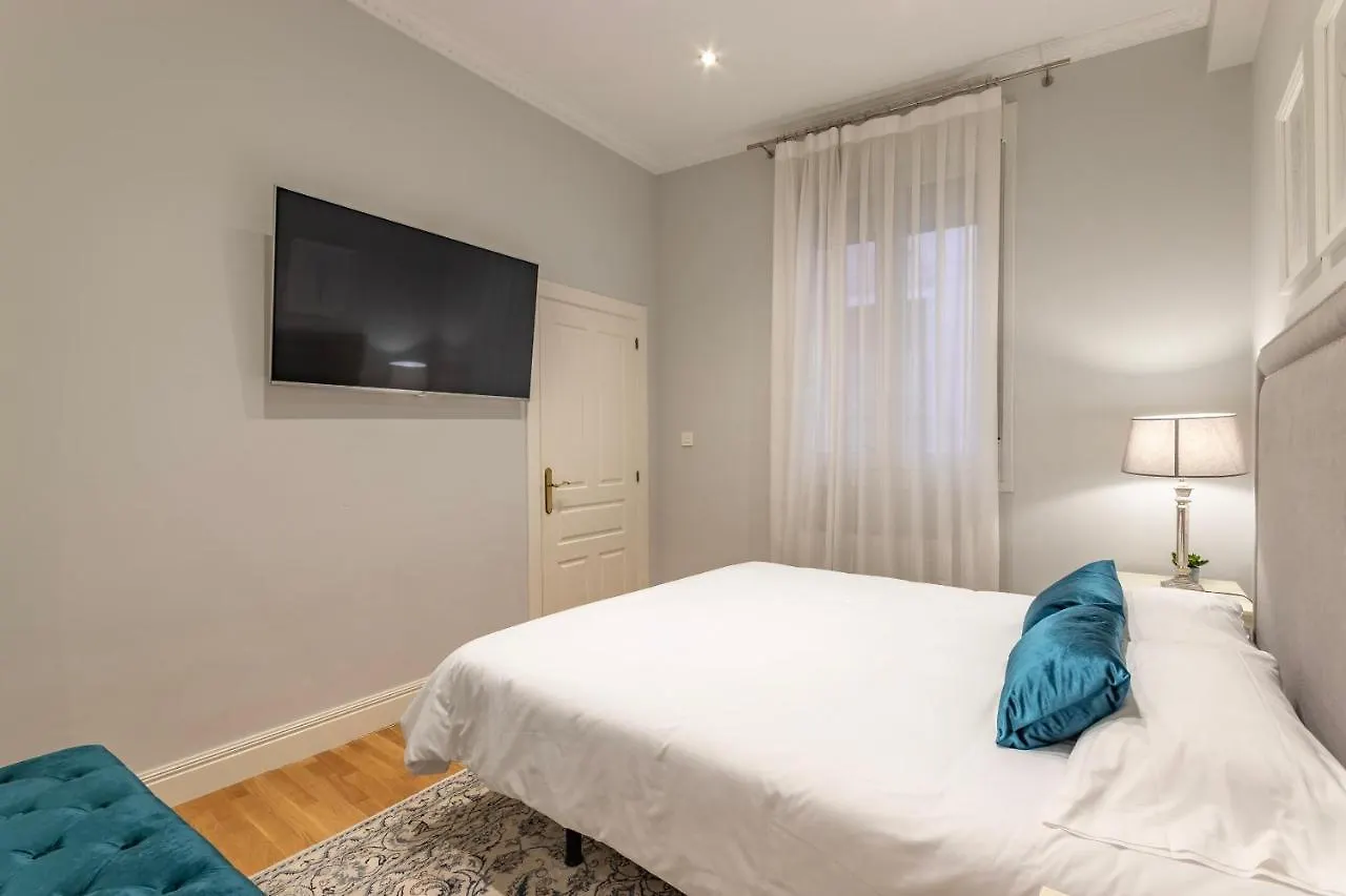 Amplio Y Elegante En Casco Viejo Con Parking Daire Bilbao 0*,