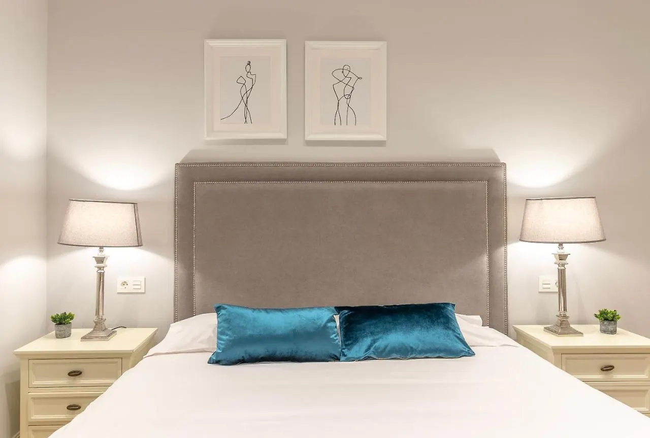 Amplio Y Elegante En Casco Viejo Con Parking Daire Bilbao